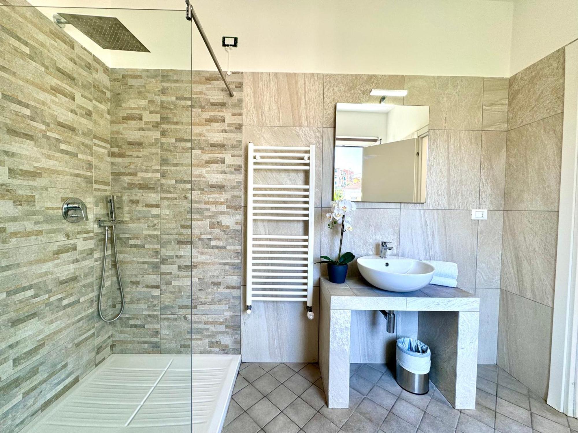 Farmer'S Rooms La Spezia Exterior photo