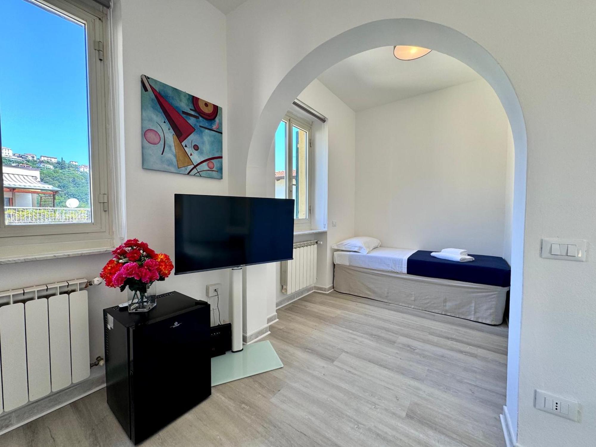 Farmer'S Rooms La Spezia Exterior photo